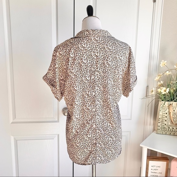 All in Favor Leopard Print V-neck Top - Picture 9 of 14